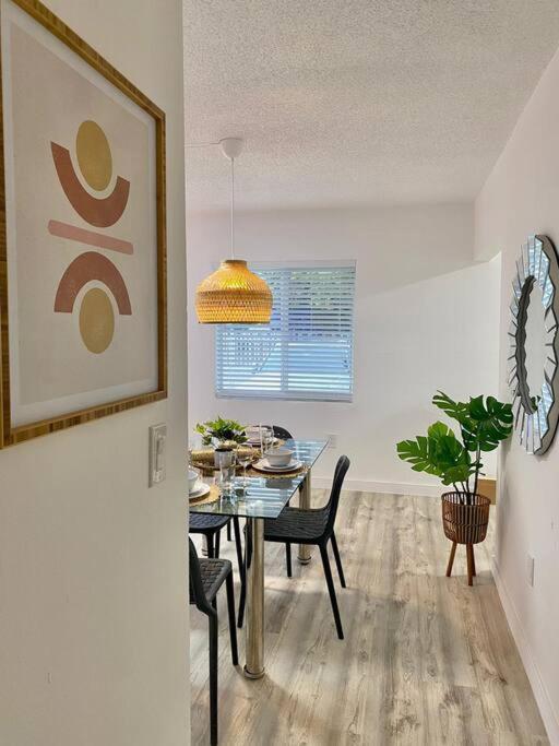 Beautiful & Relax Family House 2/1- Free Parking Villa Miami Bagian luar foto